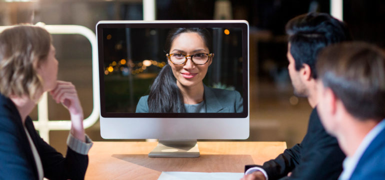 Come comunichiamo sul lavoro? Il giusto equilibrio tra comunicazione sincrona e asincrona