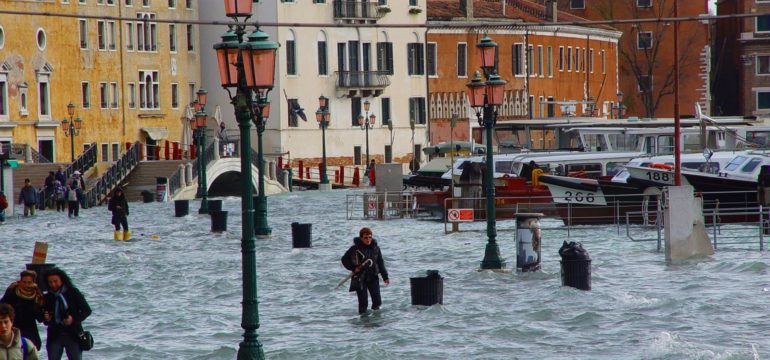 Il denaro è lo sterco del diavolo!