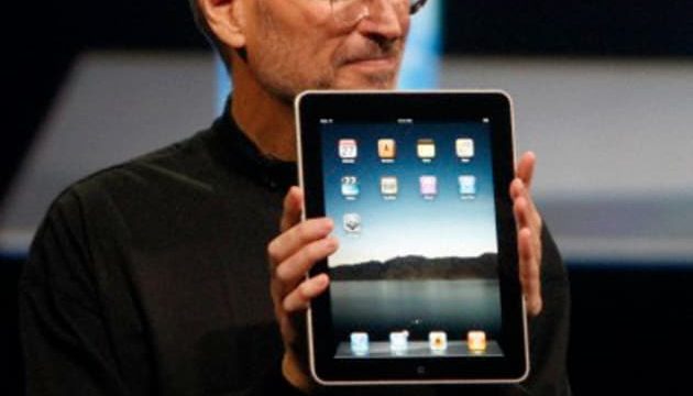 Dieci anni fa nasceva l’iPad: genio e marketing di una rivoluzione