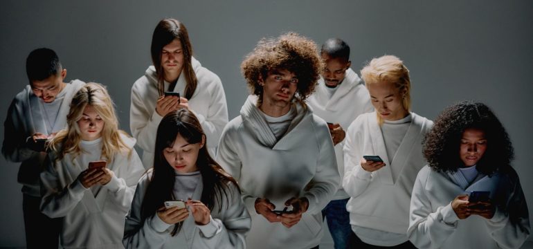 Influente, popolare e trasversale: lo smartphone