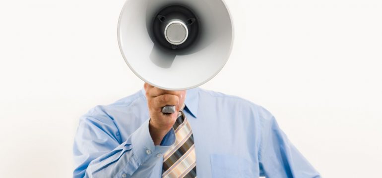 Sei sempre in pubblico anche quando sei in privato