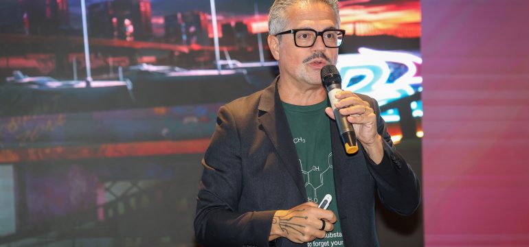 I social: un luna park di contenuti plastificati