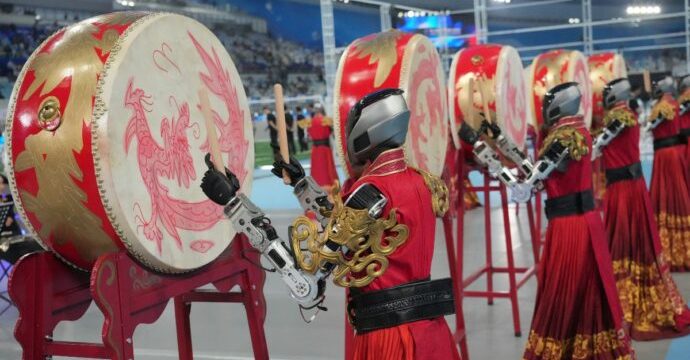 La differenza tra Cina e noi non è tecnologica ma filosofica